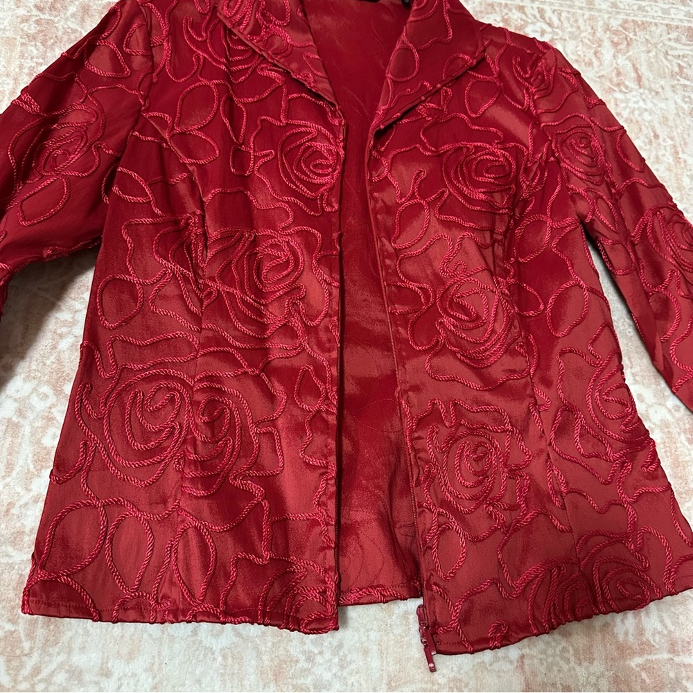 Dual Zip Jacket With Camellia Silk Embroidery - Picture 3 of 9